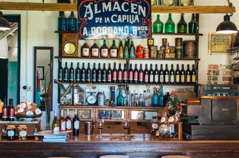 Almacén de la Capilla: Charme e Vinhos em Carmelo No coração da charmosa Carmelo, no…