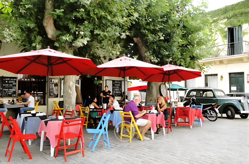 Colonia del Sacramento, às margens do Rio da Prata, é um destino que conquista não…