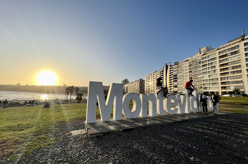 Montevidéu, a charmosa capital do Uruguai, é uma cidade que conquista turistas de todas as…