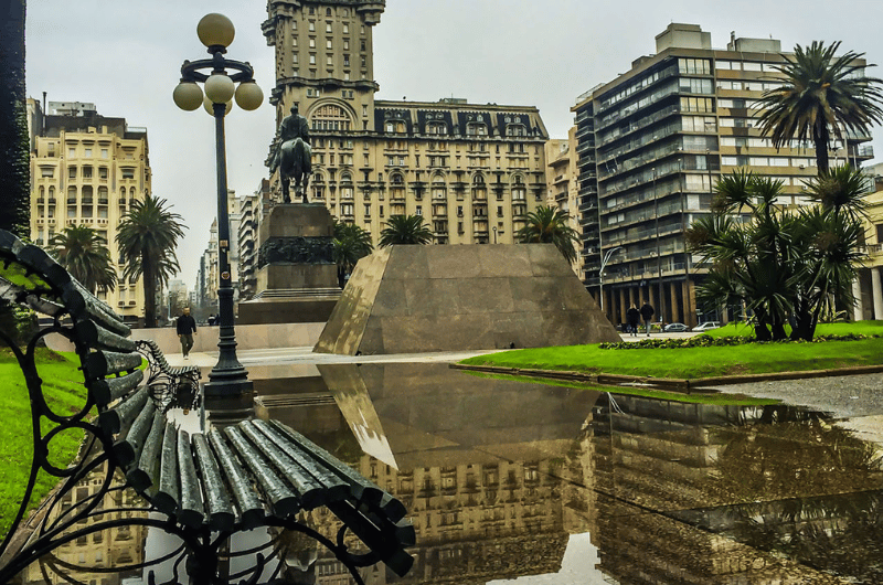 Montevidéu, a charmosa capital do Uruguai, é um convite irresistível para quem deseja se encantar…